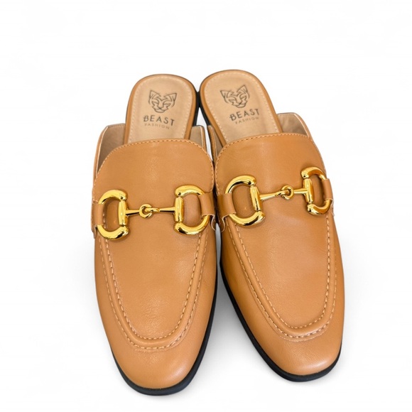 New Tan Mules Loafers with Gold Horssebit Accents size 7 - Picture 1 of 3